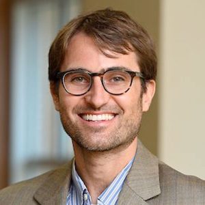 a headshot of Daniel G. Cumming