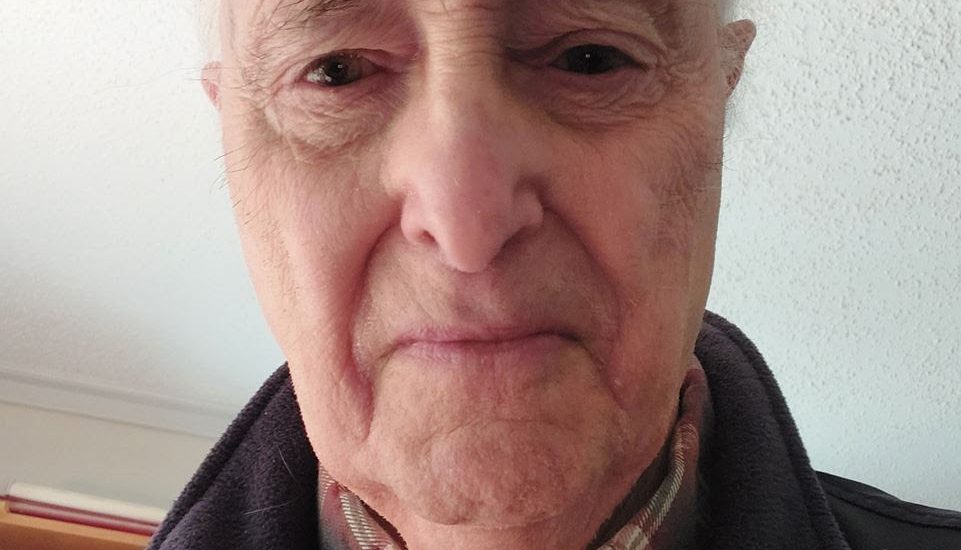 Howard Gillette